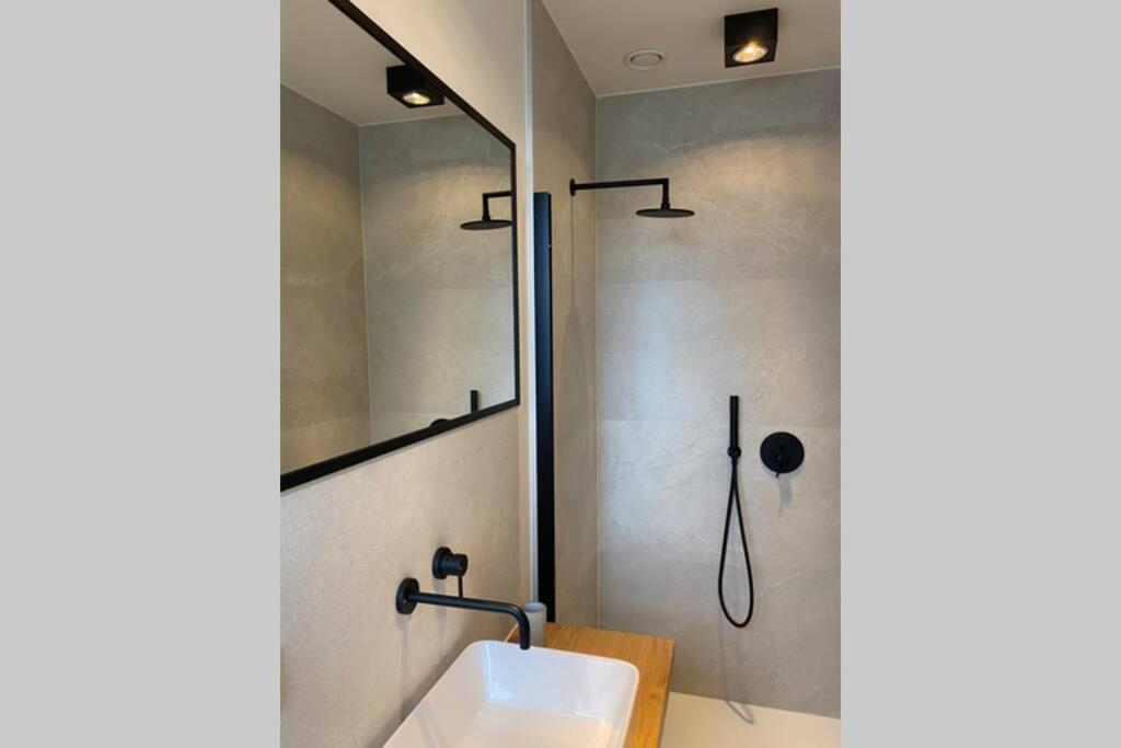 Schitterend Nieuwbouw Appartement In Gent Eksteriør bilde
